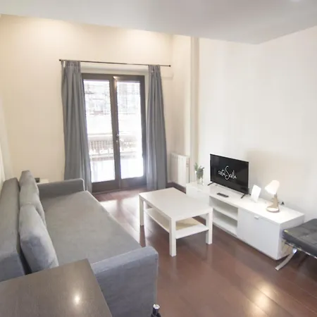Rentalsevilla Alhondiga Appartamento *